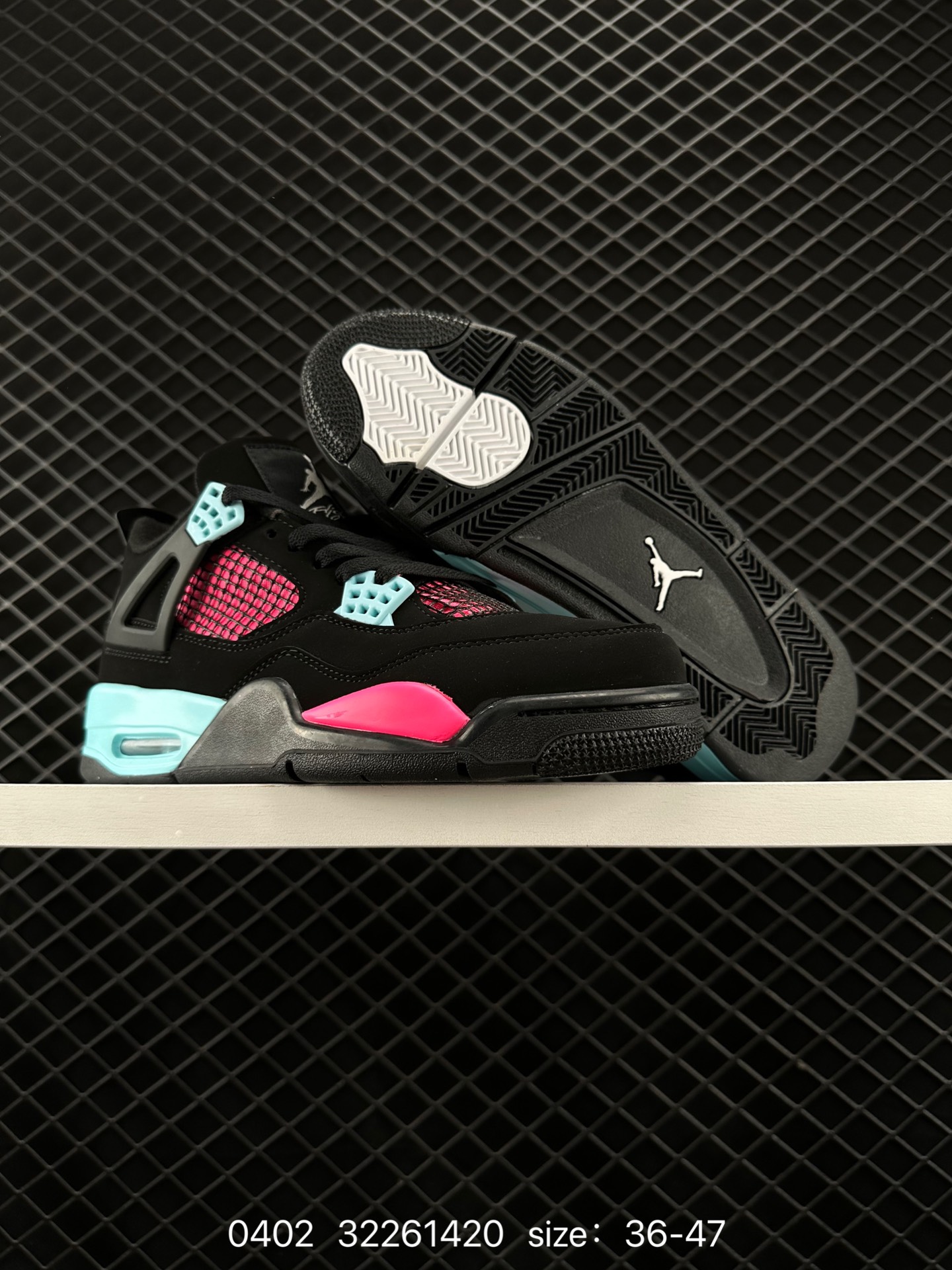 Nike Air Jordan 4 Retro